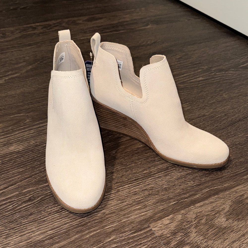 Toms Cream Wedge Ankle Shoes
